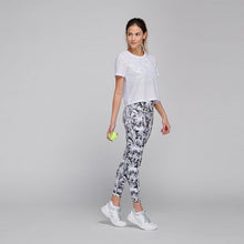 Load image into Gallery viewer, Abstract Floral Black & White